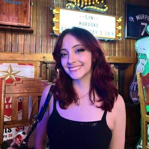 Meet your Posher, Kayla